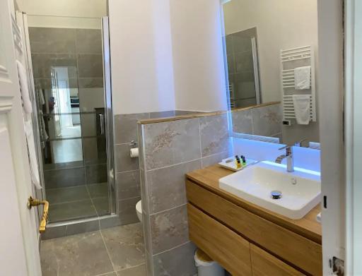 Appartement Elegant Au Coeur De קאבורג מראה חיצוני תמונה